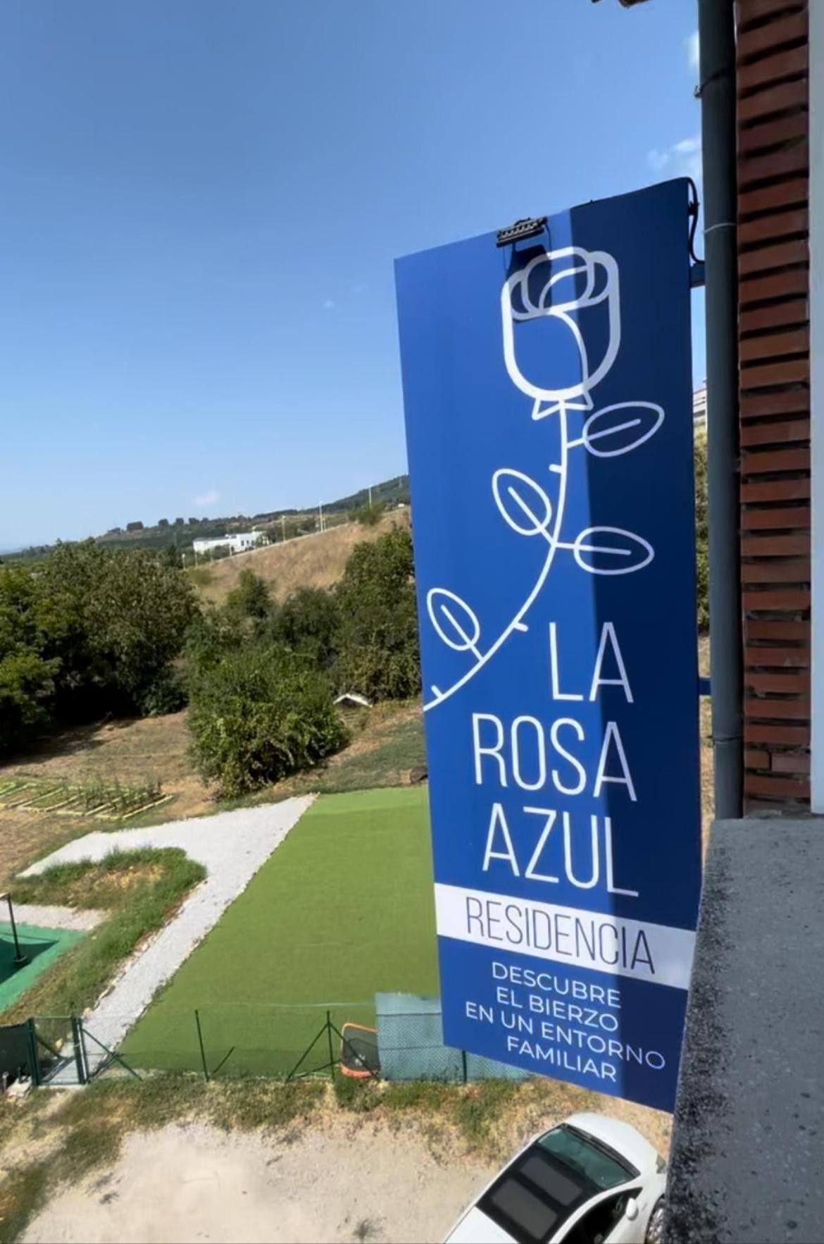 La Rosa Azul Rooms Ponferrada Exteriör bild
